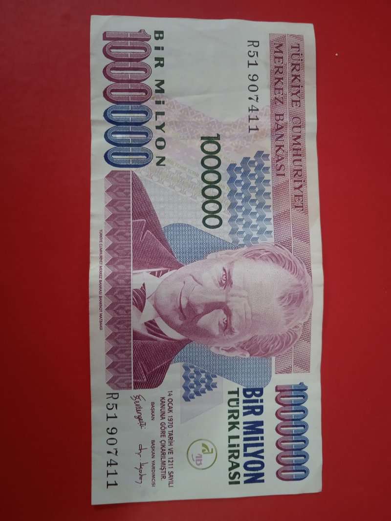 1 миллиард итальянских лир в долларах